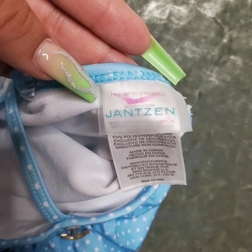Jantzen cutout strap